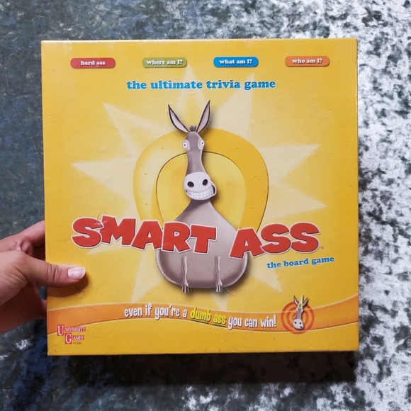 Smart Ass Trivia Board Game - Picture 1 of 4